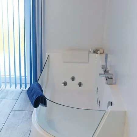 32 Ferienhaus Am See Prázdninový dům *