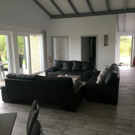 32 Ferienhaus Am See