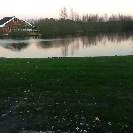 32 Ferienhaus Am See * Twist