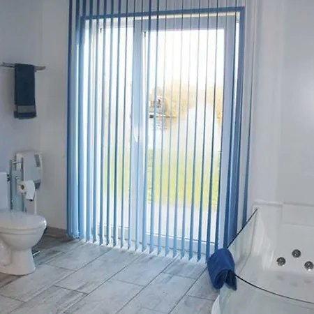 32 Ferienhaus Am See